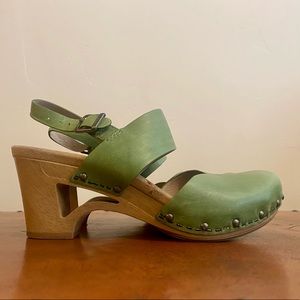 Dankso Green Thea Clog Sandals - 6.5